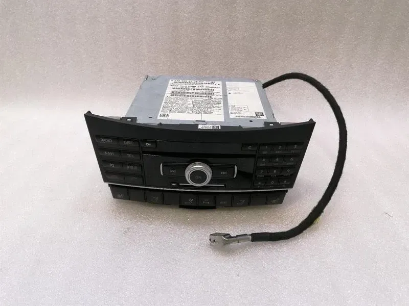 MERCEDES E CLASS W207 CD PLAYER A2129004208 AUDIO SYSTEM CONTROLLER A2079050351