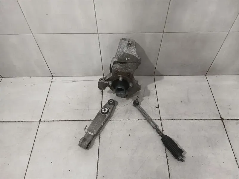 Porsche 911 991 GT3RS Mk1 Left Front Hub 99134165780 Wheel Bearing Housing Front Left