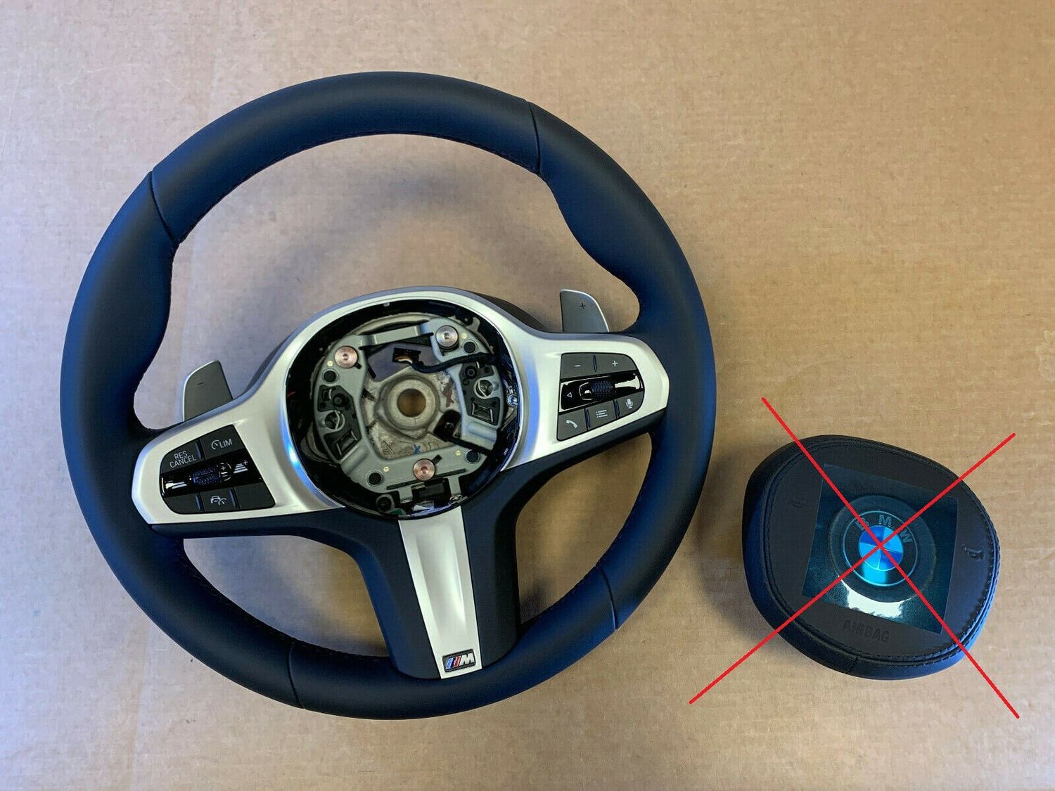 BMW 5 G30 G31 G38 6 G32 X3 G01 G08 X4 G02 OEM USA LCI M Steering Wheel VIBRO ACC