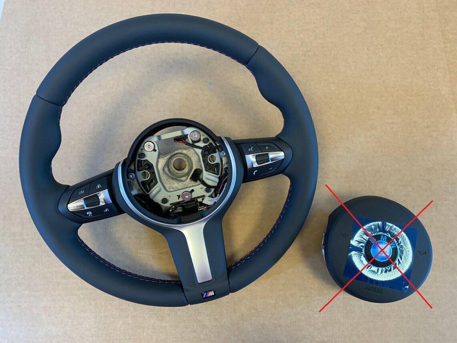 BMW F15 F16 F20 F21 F22 F25 F26 F30 F31 F32 M Steering Wheel VIBRO ACC M STITCHE