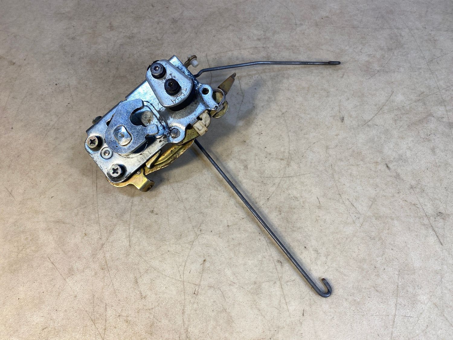 GENUINE BMW 7 Series E23 Rear Right Door Lock Catch 51221885920