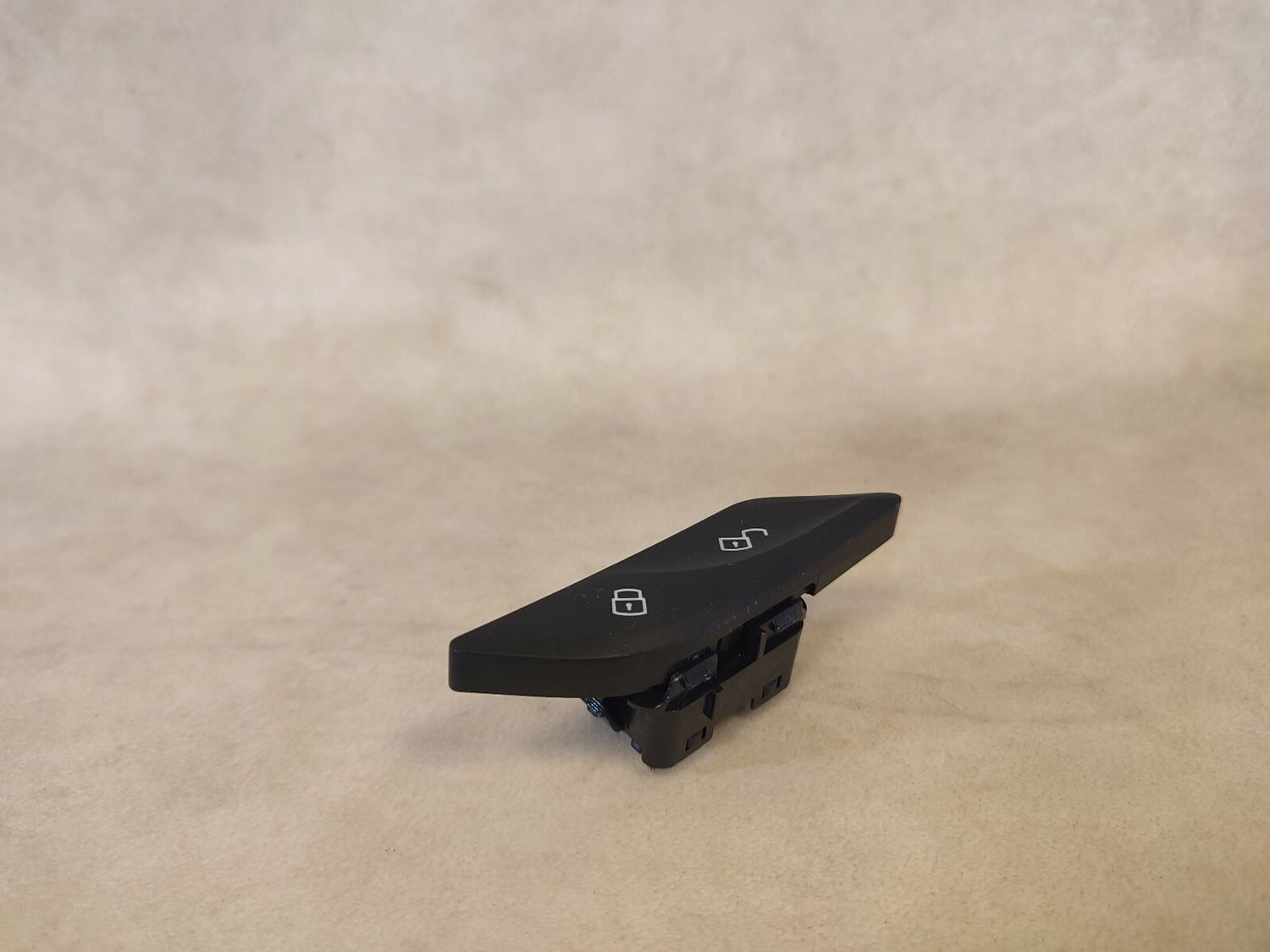 BMW F90 5er G30 G32 G31 Push Button Central Locking Left 61319860545