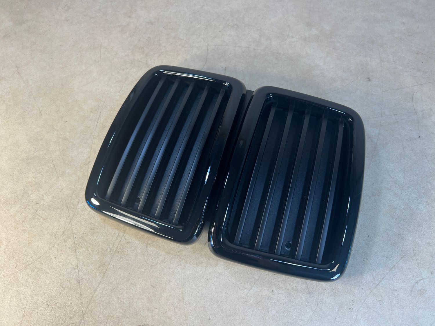 GENUINE BMW 7 E23 Front Grille center BLACK SCHWARZ 51131916509