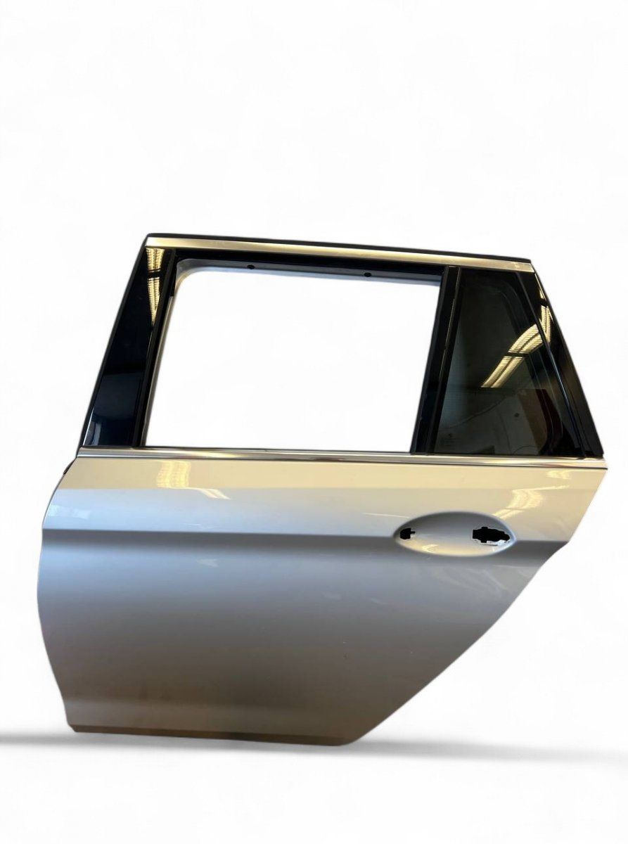 Door Rear  Left BMW 5 (G30, G31) (2016-2024)