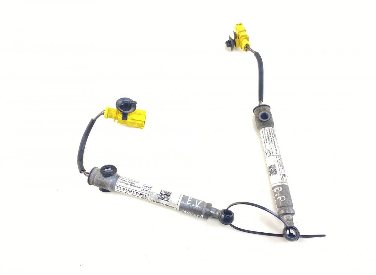 5TA823823G Set of bonnet (hood) actuators VW TOURAN (5T1) (2015-)
