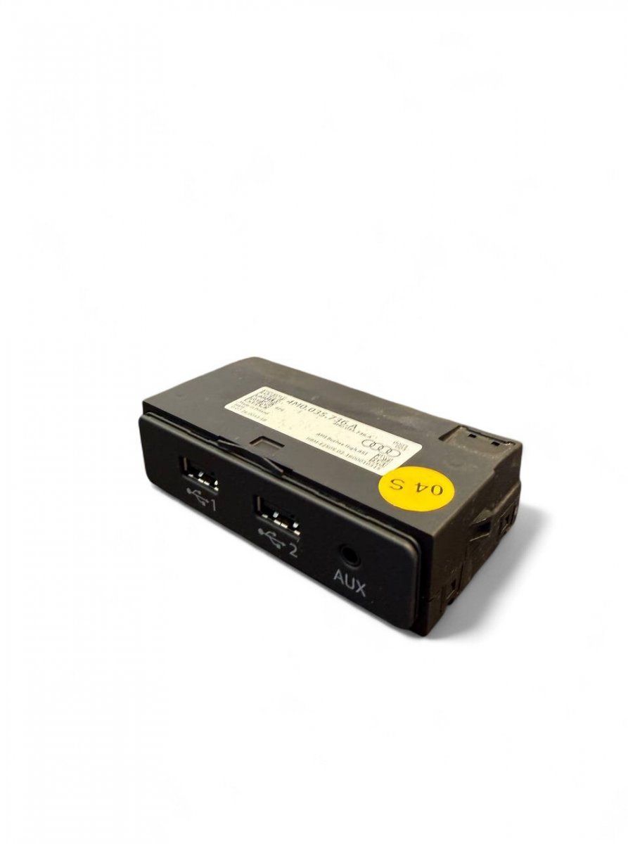 4M0035736A Audio input / USB socket AUDI Q7 (4MB, 4MG) (2015-)