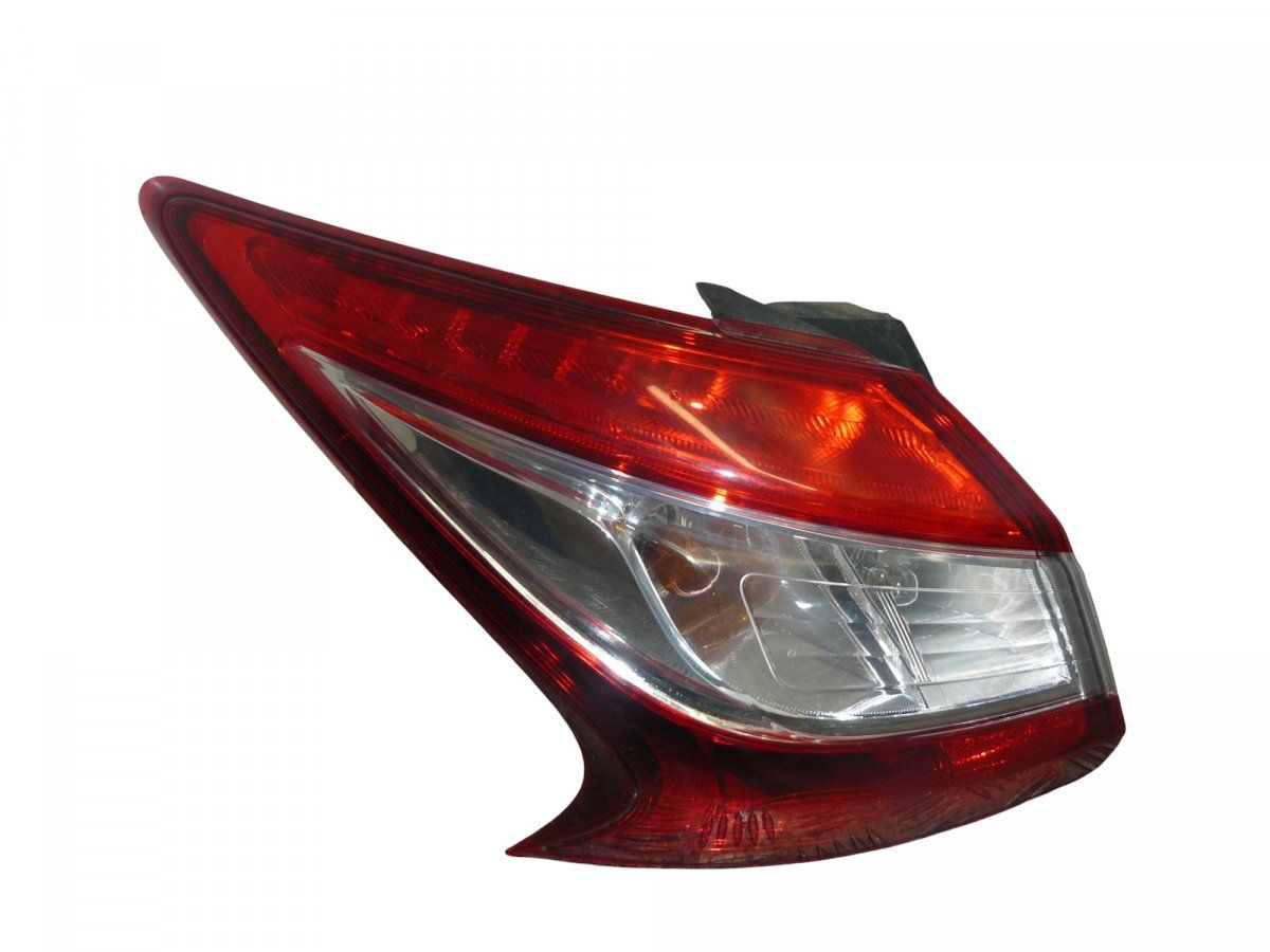 Tail light left NISSAN PULSAR (C13) (2014-2018)