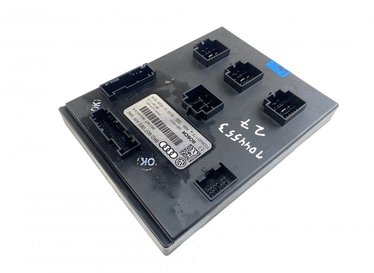 F005V01113 Onboard supply control unit AUDI A5 (B8) (2007-2016)
