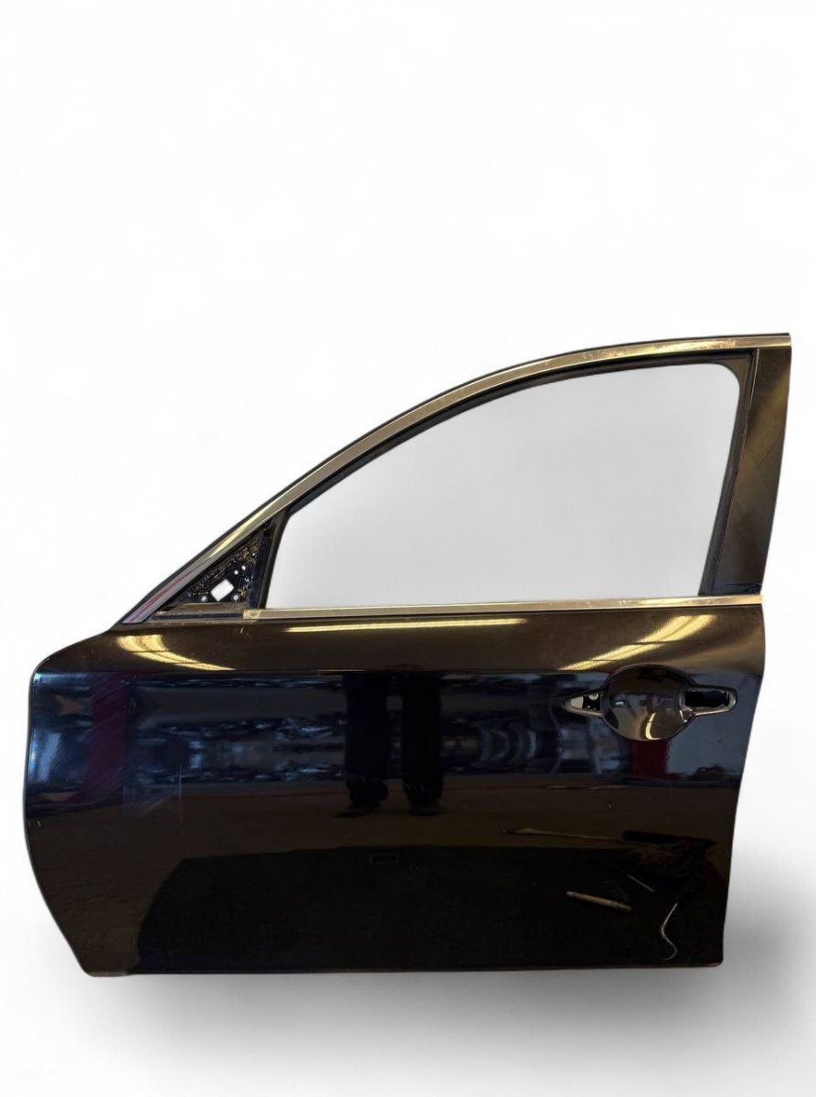 Door Front Left INFINITI M IV / Q70 (Y51) (2010-2019)