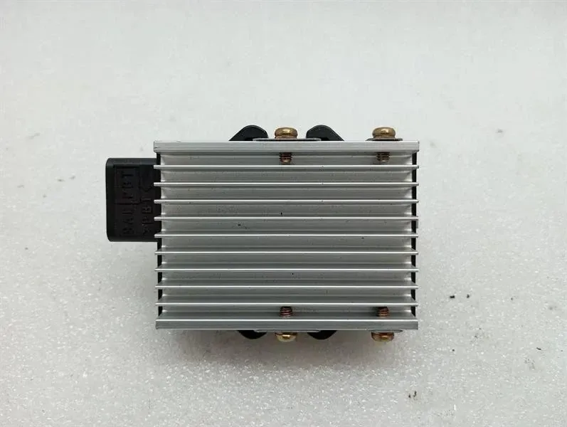 TOYOTA SUPRA MK4 A80 93-02 ELECTRONIC MODULE 89570-14240 FUEL PUMP ECU -
