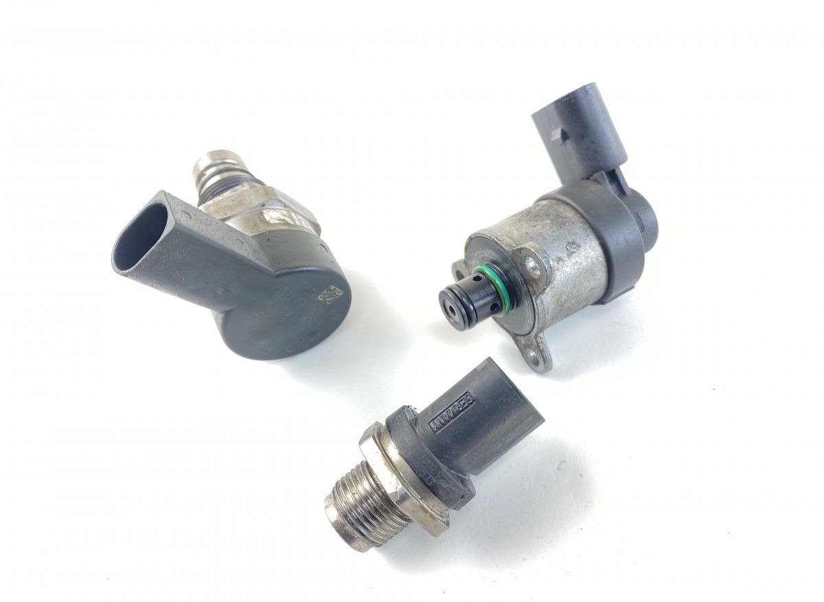 0281002927 A6420740284 0281002985 Fuel pressure regulator set MERCEDES-BENZ S-CLASS (W221) (2005-2013)
