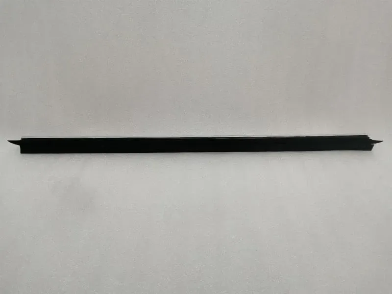 ROLLS ROYCE PHANTOM MK7 VII 7 51217141769 LEFT REAR DOOR weatherstrip, -