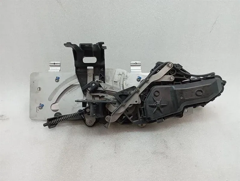 ROLLS ROYCE WRAITH RR5 DAWN RADIATOR MASCOT RETRACTABLE 51137377371-