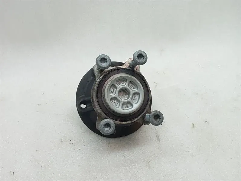 Porsche Cayman 981 GT4 Right Front Hub 99134165880 Wheel Bearing Housing Front Right-