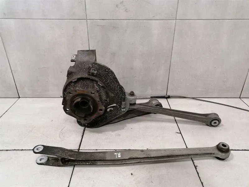 Porsche Cayman 987 left rear hub 98733115706 wheel bearing housing rear left -