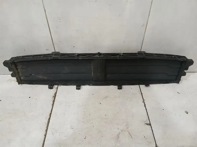 Porsche Macan 95B Front Grille 95B121635 Radiator Grille