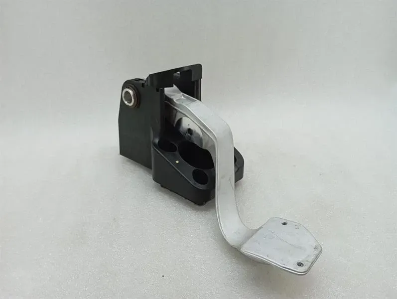 FERRARI 812 SUPERFAST F152M BRAKE PEDAL 261846 RIGHT HAND DRIVE RHD