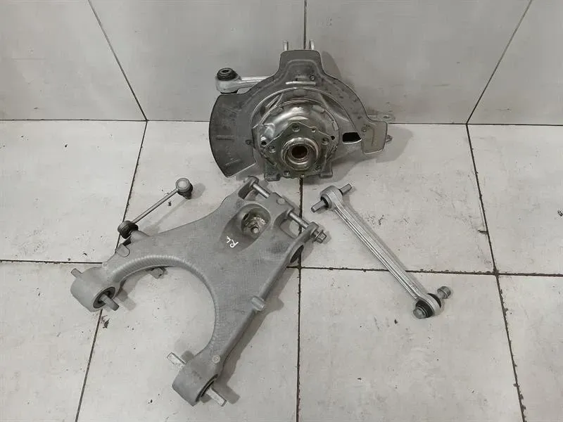 Ferrari GTC4 Lusso T F151M Left Rear Hub 294850 Wheel Bearing Housing Rear Left -