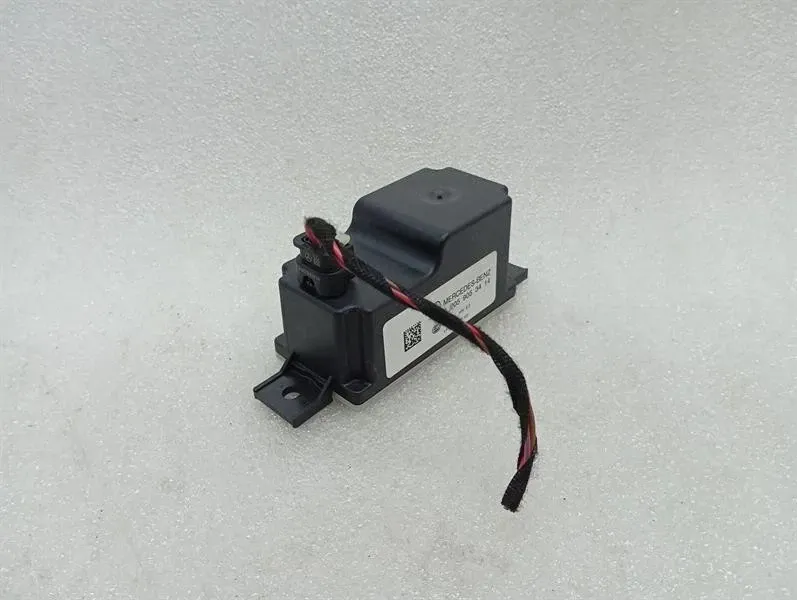 Mercedes C Class W205 Voltage Converter A2059053414 ECU -