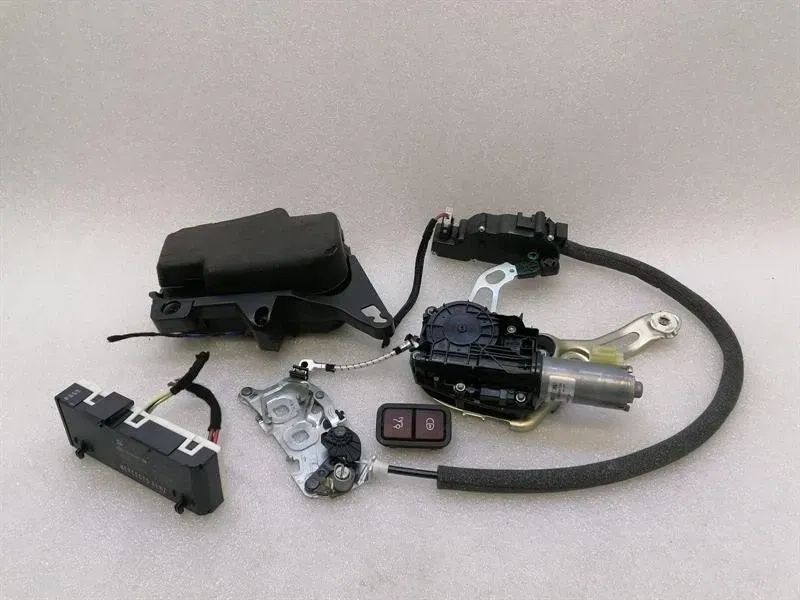 Mercedes C Class W205 Boot Lock Set A2058200142 Boot Lid Drive Unit-