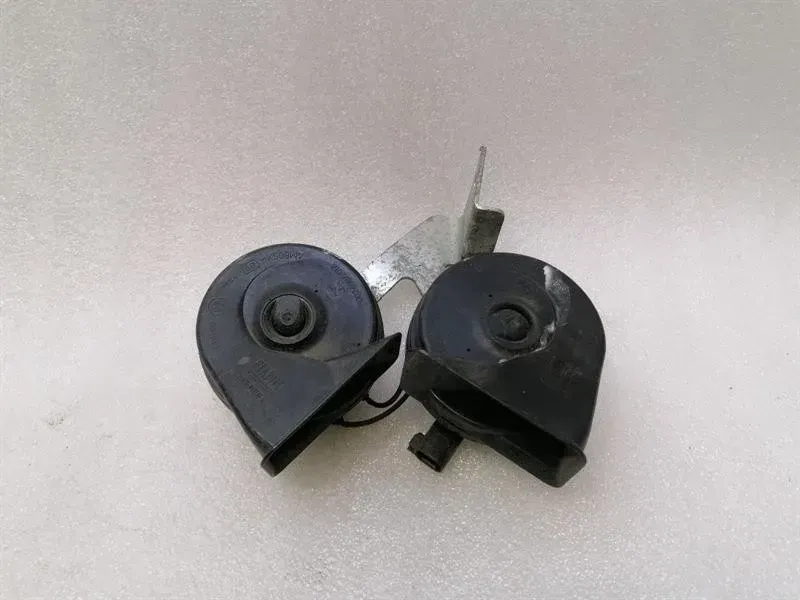 Ferrari GTC4 Lusso F151M Horn Set 325590 Horn Fanfare Set-