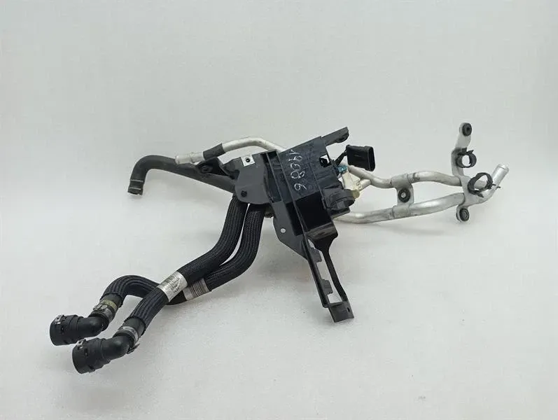 Ferrari California T F149 14-17 heater valve 67635900 heater valve -