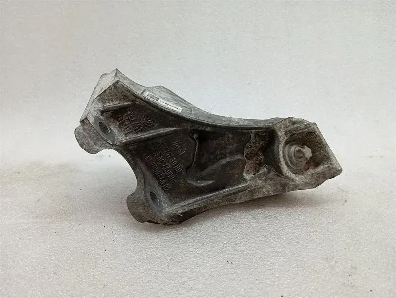 BMW 5 Series F90 G30 M5 Engine Mount 7853648 Engine Mount