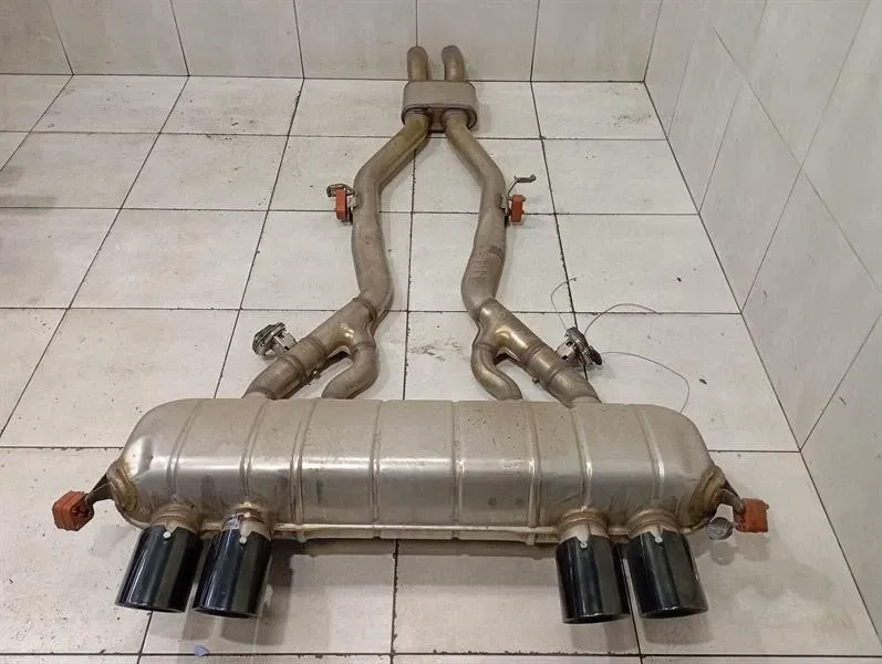 BMW 4 G83 M4 exhaust silencer 8069118 exhaust silencer-