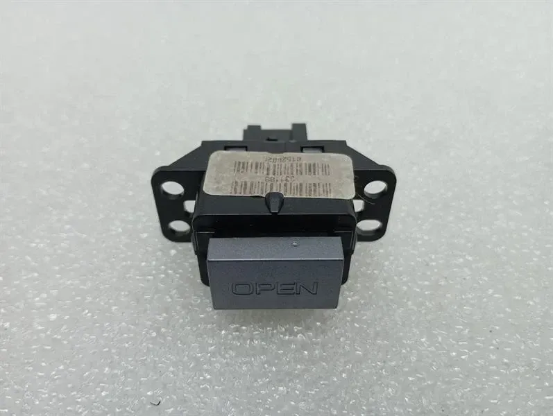 Ferrari GTC4 Lusso T 3.9 V8 F151M Switch 331188 Glovebox Switch -