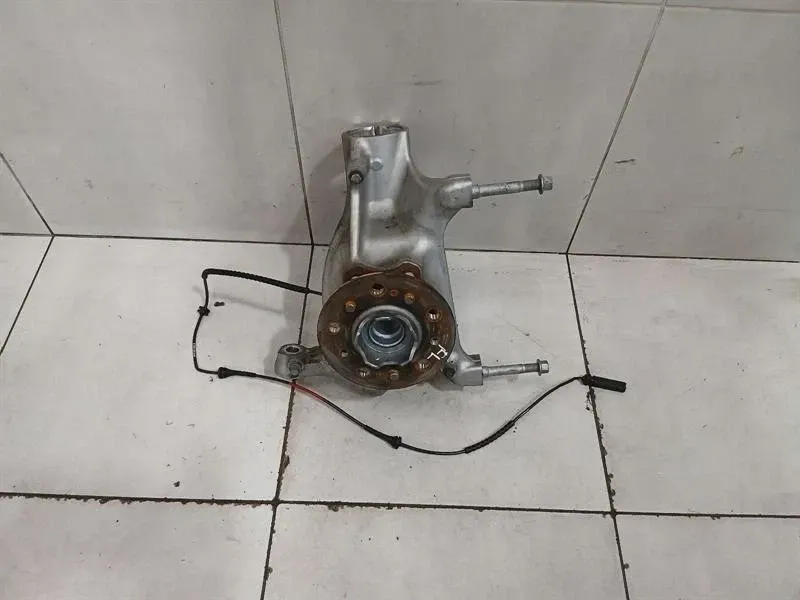 BMW 4 G83 M4 Left Front Hub 31218095649 AWD Wheel Bearing Housing Front Left -