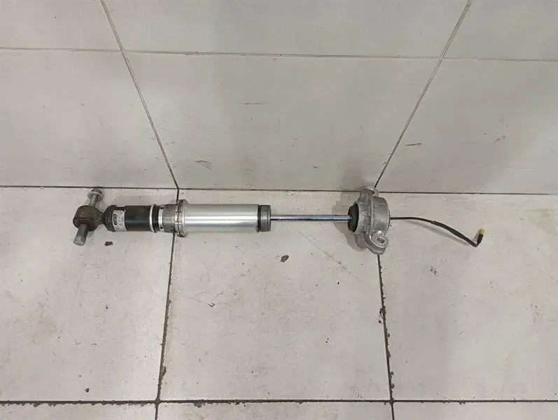 Ferrari GTC4 Lusso T F151m shock absorber rear 309807 shock absorber rear -