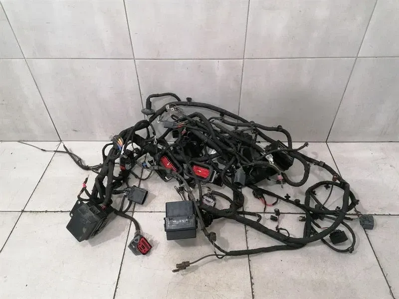 ASTON MARTIN DBS AM7 FRONT END WIRING LOOM KY73-14290-BB RIGHT HAND DRIVE RHD-