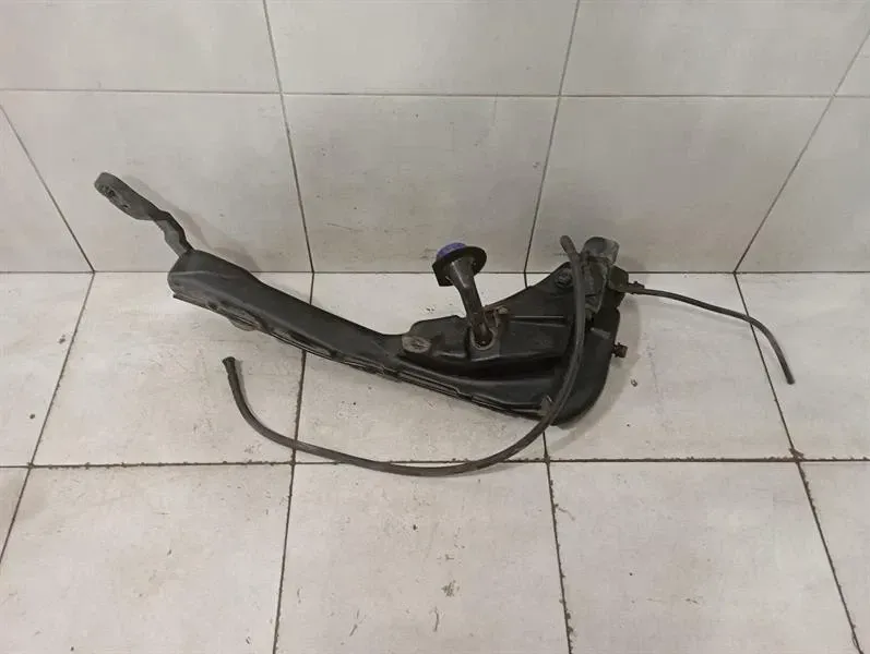 Porsche 911 996 washer fluid reservoir 99652870100 washer fluid tank -