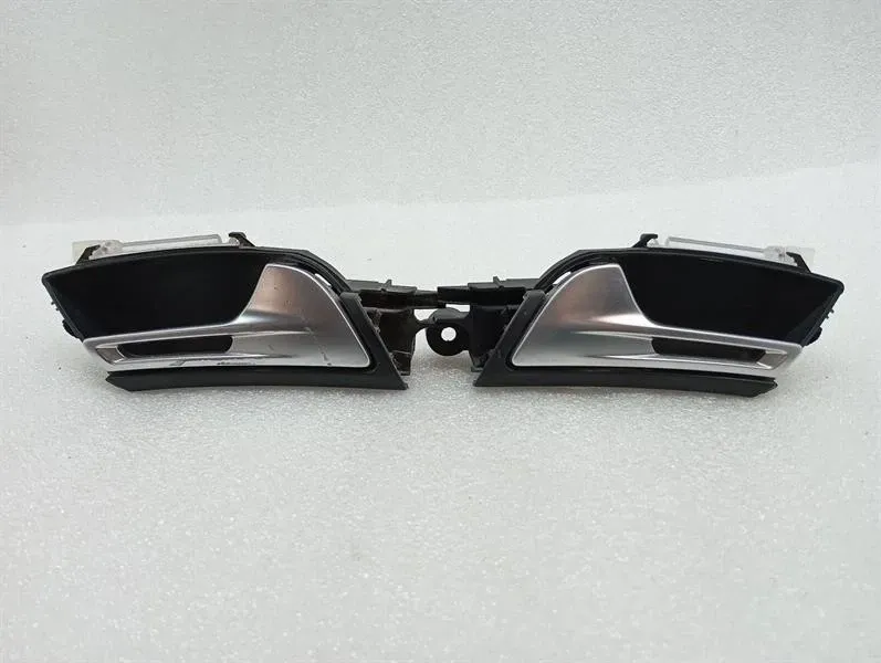 AUDI RS5 8T Door Inner handle 8T0837019A Interior door handle 8T0837020 DEFECTIVE