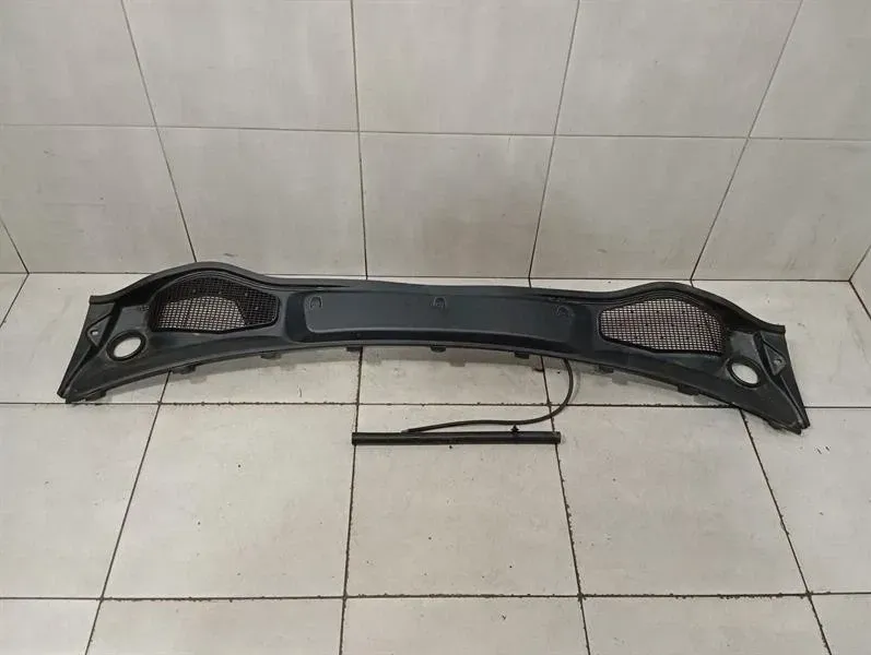ASTON MARTIN DBS SUPERLEGGERA AM7 COWL TRIM HY53-219000-AE RIGHT HAND DRIVE RHD-
