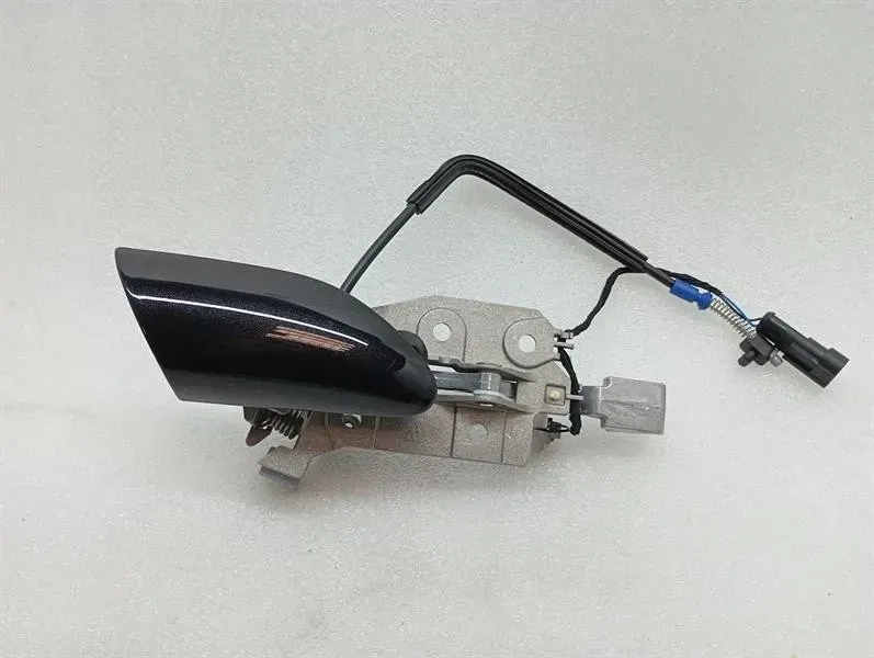 Ferrari GTC4 Lusso T 3.9 V8 F151M Door Handle 87507500 LH Door Handle