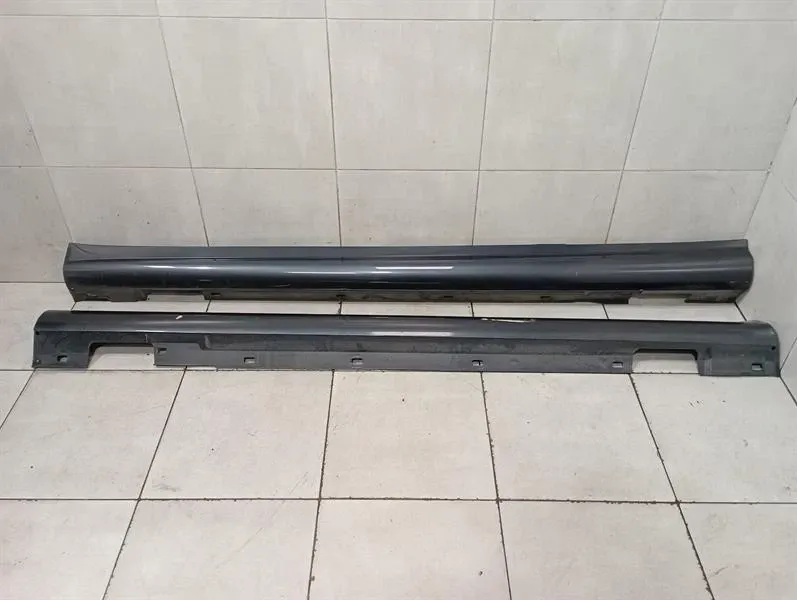 Mercedes C63 AMG W204 Side Skirt Set A2046982754 Side Skirts Set-