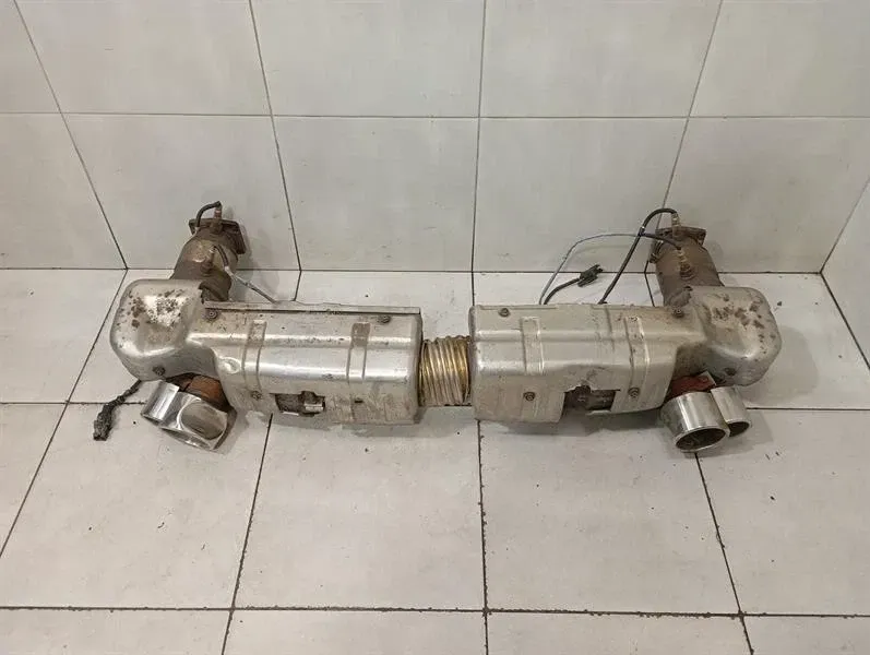 Porsche 911 996 exhaust 99611102775 turbo defects exhaust silencer-