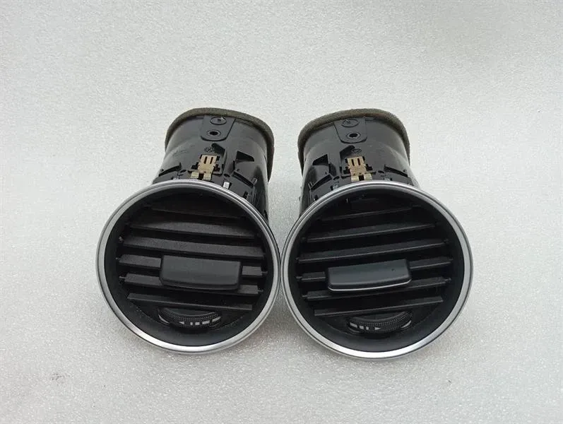 Mercedes C Class W204 Air Vent Set of 2 A2048306654 Air Vent Vent Grille-