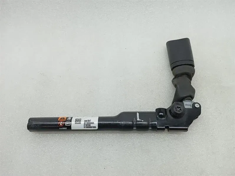 Chevrolet Corvette C7 Left Front Seatbelt Tensioner 23489047 Seat Belt Tensioner Left-