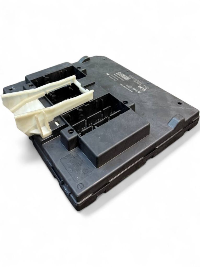 5Q0937084AE Comfort Module (CCM) SEAT LEON (5F) (2012-2020)