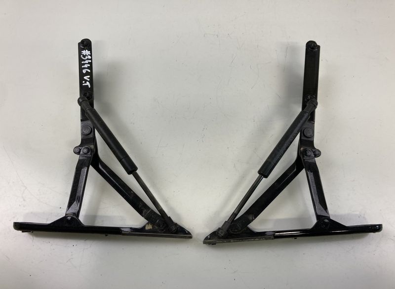 384700105 384700106 69054500 Bootlid / tailgate hinge set MASERATI GRAN TURISMO I (M145) (2008-2019)