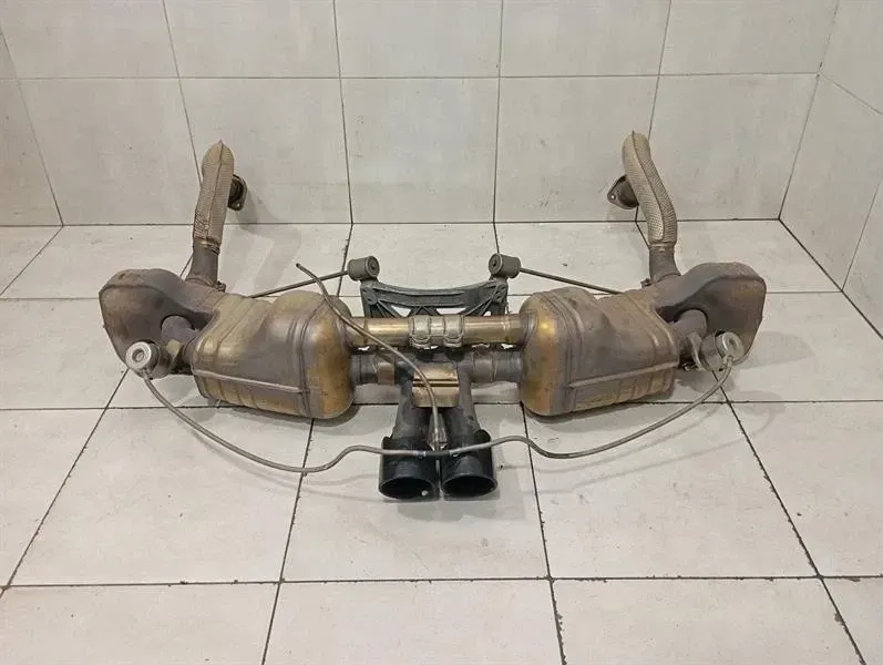 Porsche Cayman 981 GT4 exhaust silencer exhaust silencer 98111192106-