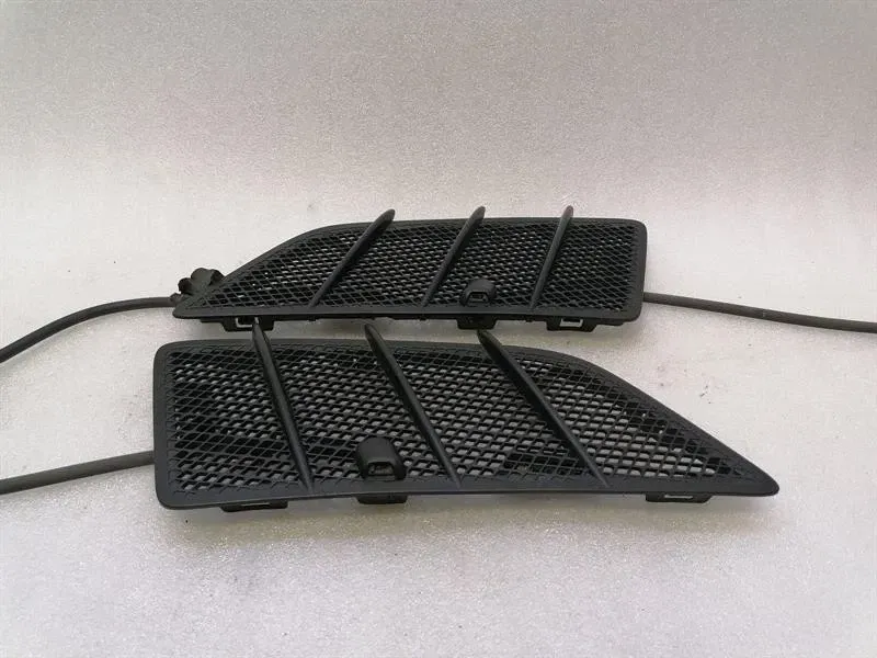 Mercedes ML W164 Bonnet Grille A1648801405 Bonnet Vent Grille Washer-