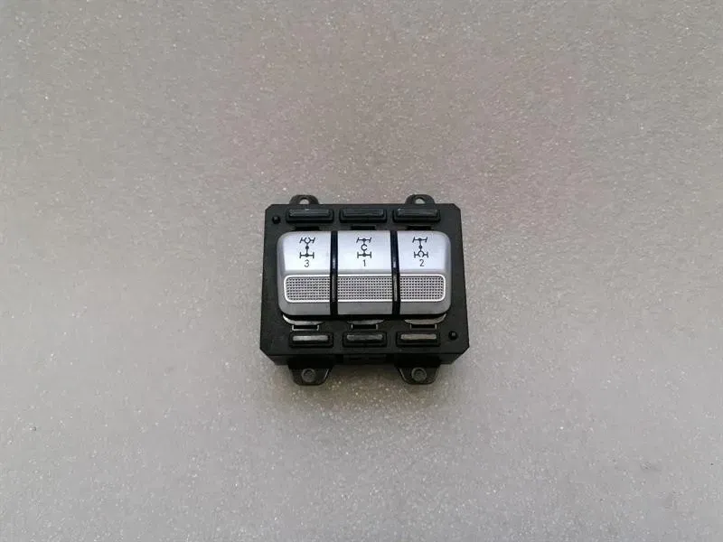 MERCEDES G-CLASS W463A W464 18-24 G63 AMG Switch A4639004704 Switch DIFF-