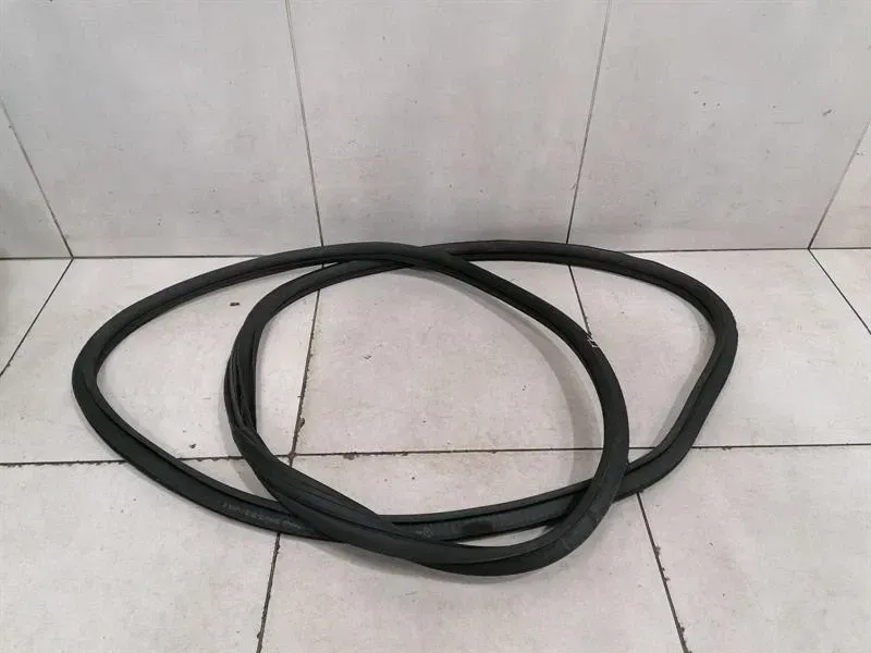 MERCEDES G-CLASS W463A W464 18-24 DOOR SEAL A4637211500 FRONT LEFT DOOR SEALS-