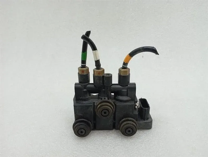 Land Rover Range Rover Sport L494 Valve CPLA-5B710-AD Valve-