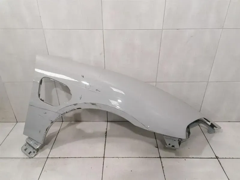 Porsche Taycan 9J Right Wing 9J1821102Y W/O PWR DOOR Right Fender-