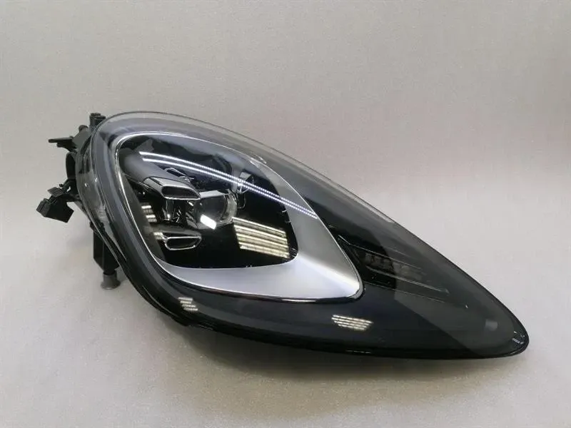 2020 Porsche Cayenne 9Y0 MK3 E3 Right Headlight 9Y0941044AL Headlight Right-