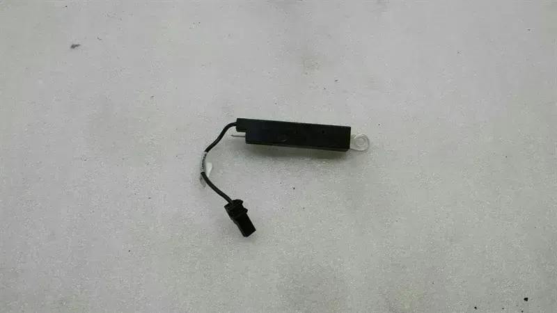Mercedes GLK X204 Aerial / Antenna A2048702589 Antenna Amplifier